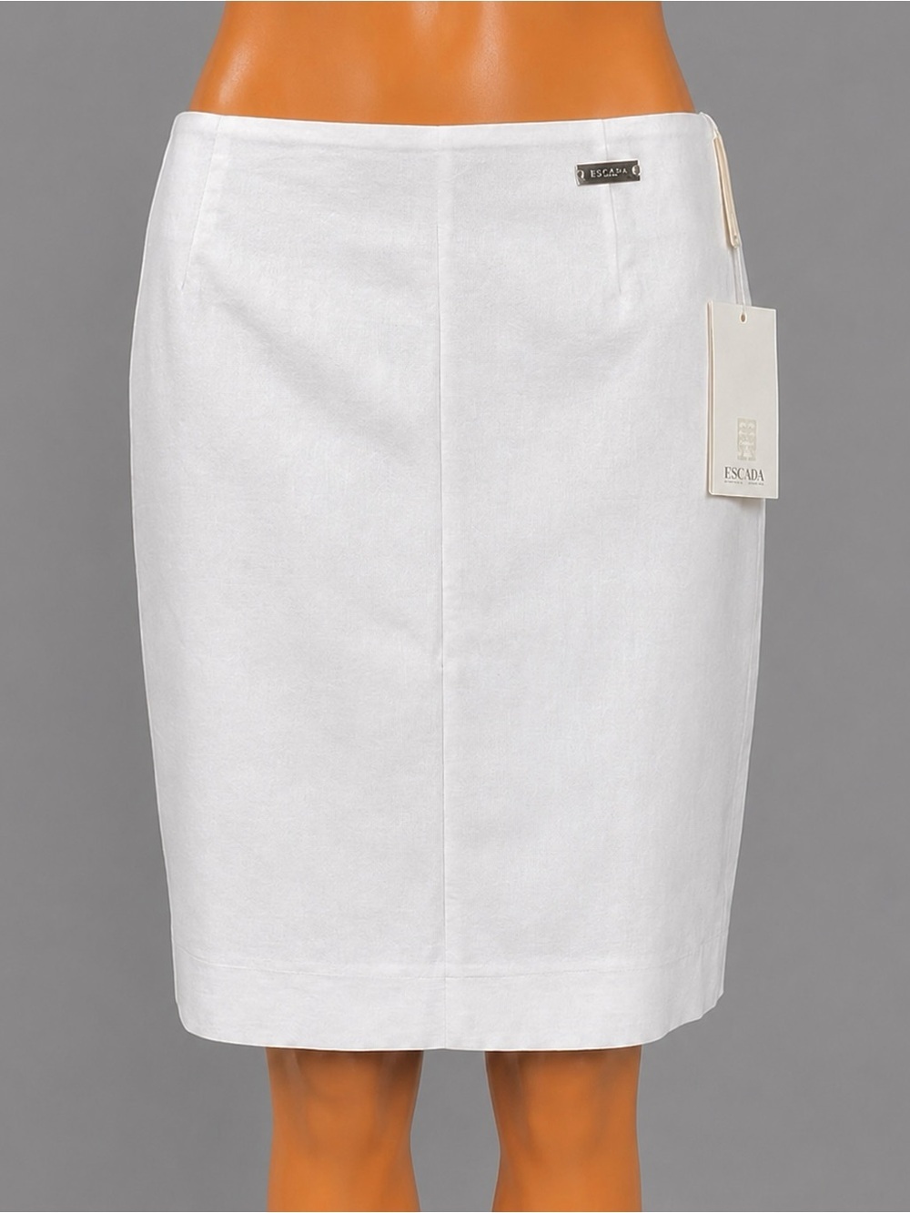 Escada size 34 cream lined zip up pencil skirt